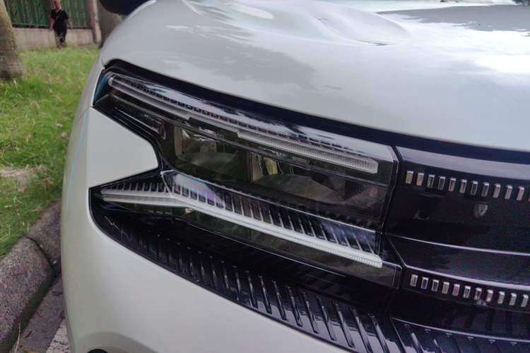 Used Citroen C5 AIRCROSS 2022 Peugeot 308 BEYOND 360THP Edition Right Front Headlight