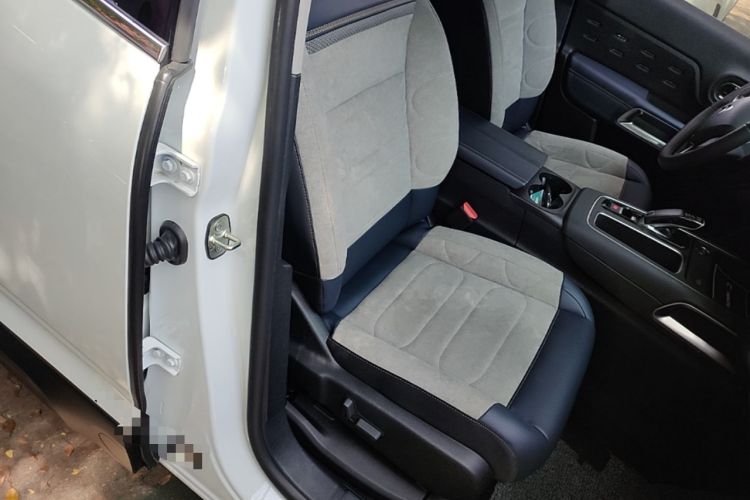 Used Citroen C5 AIRCROSS 2022 Peugeot 400THP Allure BEYOND Edition Right Front Seat