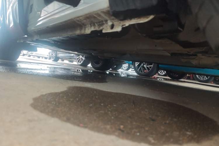 Used Citroen C5 AIRCROSS 2022 Peugeot 400THP Allure BEYOND Edition Right Side Sill