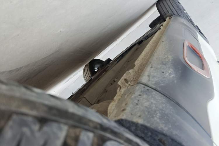 Used Citroen C5 AIRCROSS 2022 400THP Co-Creation Edition Right Side Sill