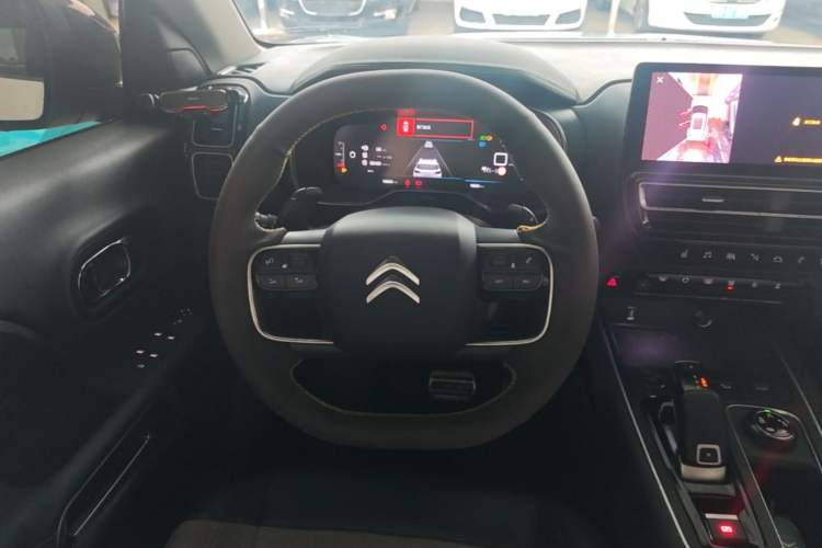 Used Citroen C5 AIRCROSS 2022 Peugeot 400THP Allure BEYOND Edition Steering Wheel