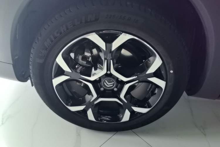 Used Citroen C5 AIRCROSS 2023 360THP Smart Edition Left Front Wheel Hub