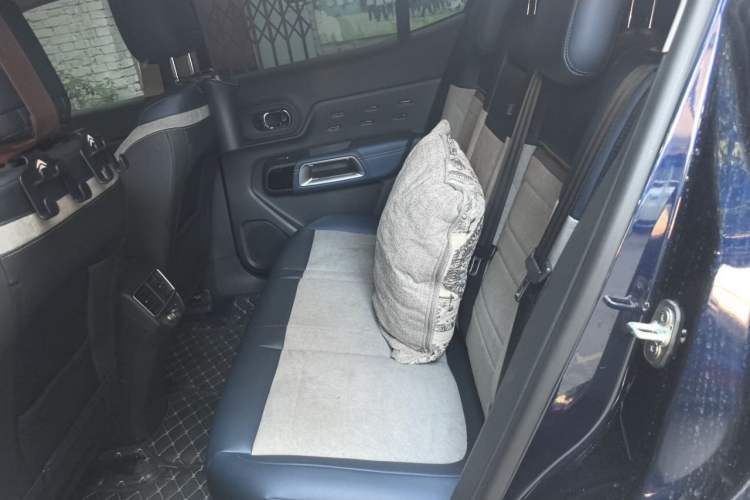 Used Citroen C5 AIRCROSS 2023 400THP Longitudinal Engine Version Left Rear Seat
