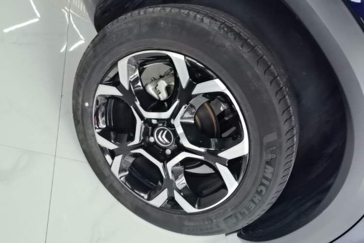 Used Citroen C5 AIRCROSS 2023 360THP Smart Edition Right Rear Wheel Hub