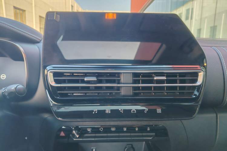 Used Citroen C5 AIRCROSS 2023 360THP Smart Edition Audio And AC Panel