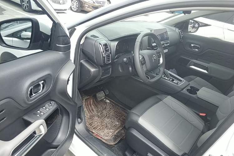 Used Citroen C5 AIRCROSS 2023 360THP Smart Edition Driver Seat