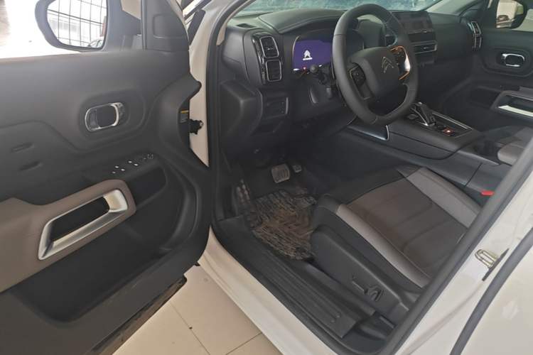 Used Citroen C5 AIRCROSS 2023 360THP Smart Edition Driver Seat
