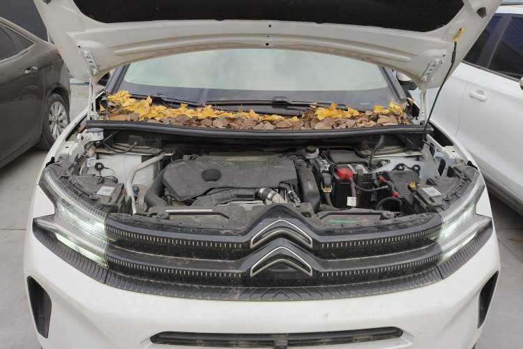 Used Citroen C5 AIRCROSS 2023 360THP Smart Edition Engine Bay