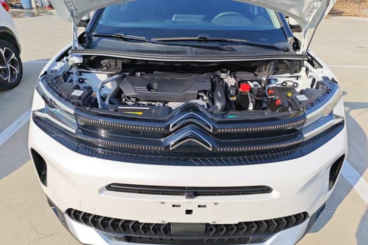 Used Citroen C5 AIRCROSS 2023 400THP Longitudinal Engine Version Engine Bay