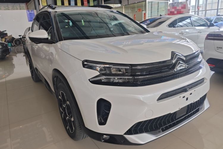 Used Citroen C5 AIRCROSS 2023 360THP Smart Edition Front Right 45 Deg