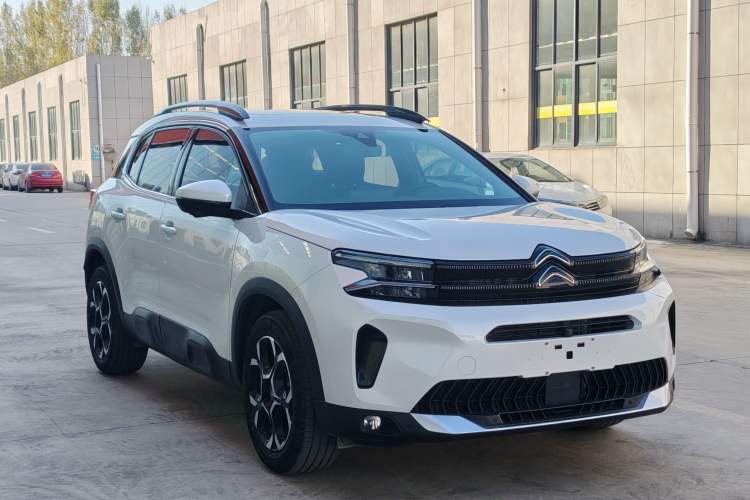 Used Citroen C5 AIRCROSS 2023 360THP Smart Edition Front Right 45 Deg