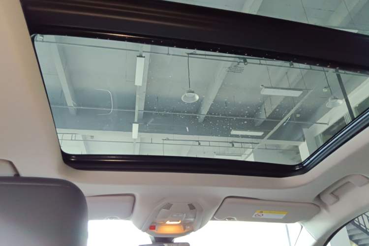 Used Citroen C5 AIRCROSS 2023 360THP Smart Edition Headliner