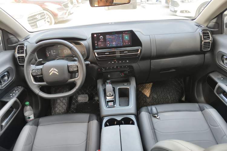 Used Citroen C5 AIRCROSS 2023 360THP Smart Edition Interior 2