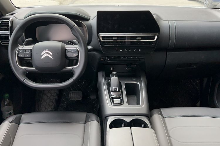 Used Citroen C5 AIRCROSS 2023 360THP Smart Edition Interior 3