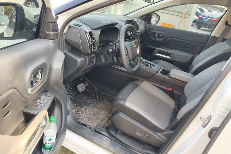 Used Citroen C5 AIRCROSS 2023 360THP Smart Edition Interior 3
