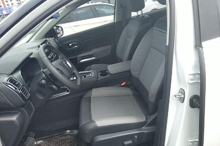 Used Citroen C5 AIRCROSS 2023 360THP Smart Edition Left Front Seat