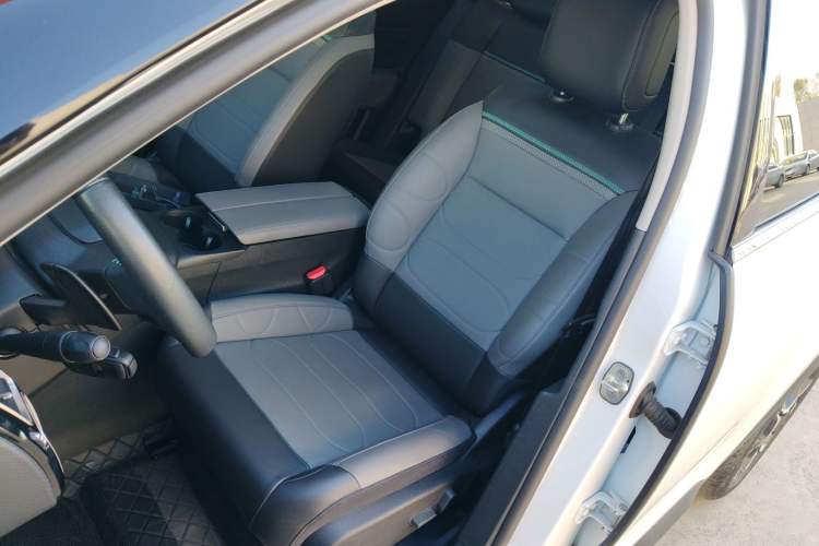 Used Citroen C5 AIRCROSS 2023 360THP Smart Edition Left Front Seat