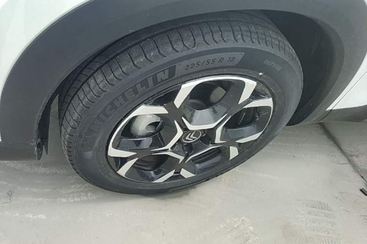 Used Citroen C5 AIRCROSS 2023 360THP Smart Edition Left Front Wheel Hub