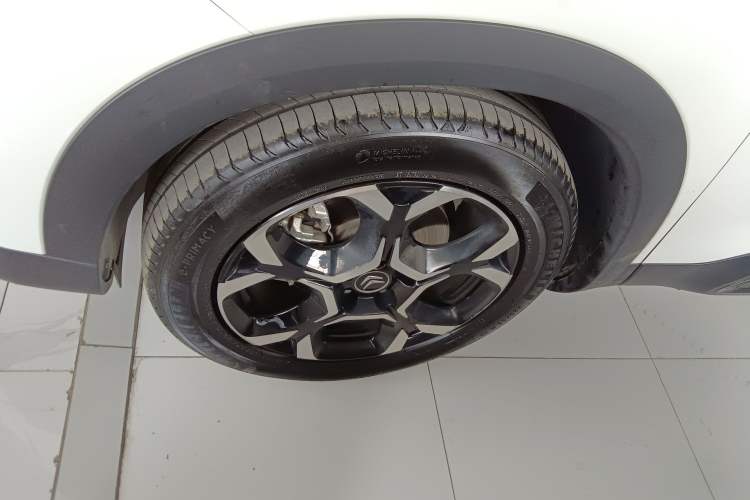 Used Citroen C5 AIRCROSS 2023 360THP Smart Edition Left Front Wheel Hub
