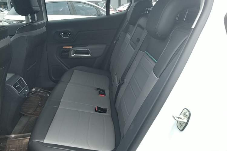 Used Citroen C5 AIRCROSS 2023 360THP Smart Edition Left Rear Seat