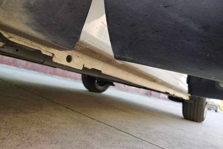 Used Citroen C5 AIRCROSS 2023 360THP Smart Edition Left Side Sill