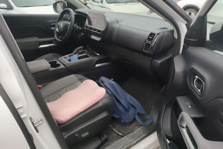 Used Citroen C5 AIRCROSS 2023 360THP Smart Edition Right Front Seat