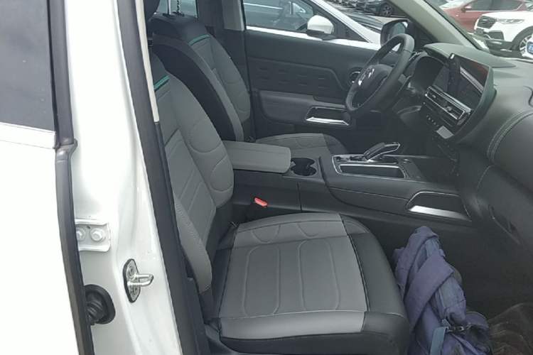 Used Citroen C5 AIRCROSS 2023 360THP Smart Edition Right Front Seat