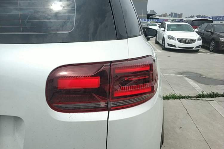 Used Citroen C5 AIRCROSS 2023 360THP Smart Edition Right Rear Taillight