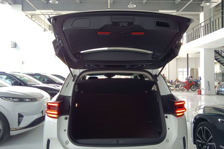 Used Citroen C5 AIRCROSS 2023 360THP Smart Edition Trunk
