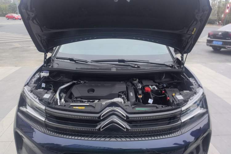 Used Citroen C5 AIRCROSS 2026 400THP Flagship Edition Engine Bay