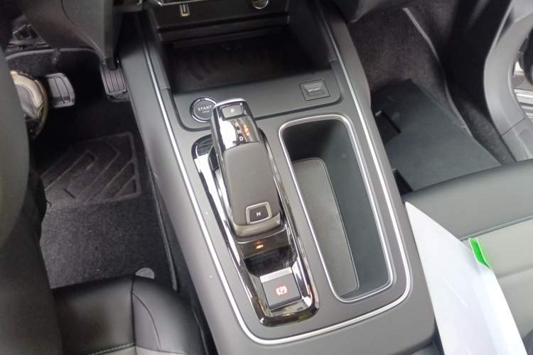 Used Citroen C5 AIRCROSS 2026 360THP Smart Enjoyment Version Gear Lever