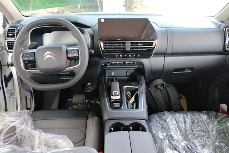 Used Citroen C5 AIRCROSS 2026 360THP Smart Enjoyment Version Center Console