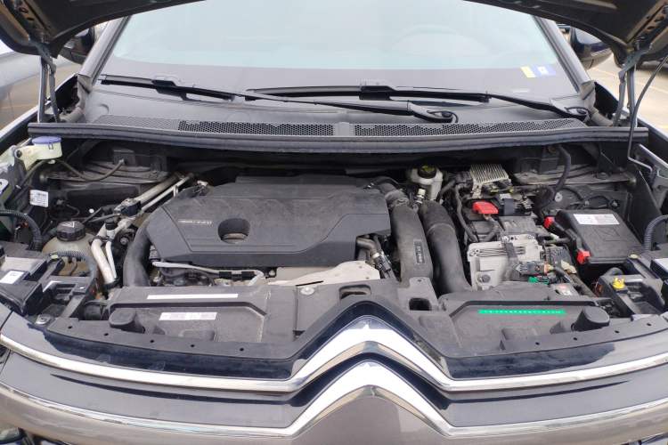 Used Citroen C5 AIRCROSS New Energy 2020 1.6T Four-Wheel Drive Plug-in Hybrid Luxury Model Engine Bay