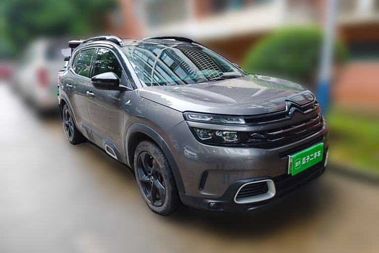 Used Citroen C5 AIRCROSS New Energy 2020 1.6T All-Wheel-Drive Plug-in Hybrid Enjoyment Version Front Right 45 Deg