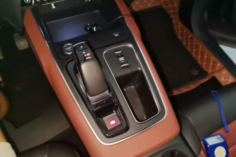 Used Citroen C5 AIRCROSS New Energy 2020 1.6T Four-Wheel Drive Plug-in Hybrid Luxury Model Gear Lever