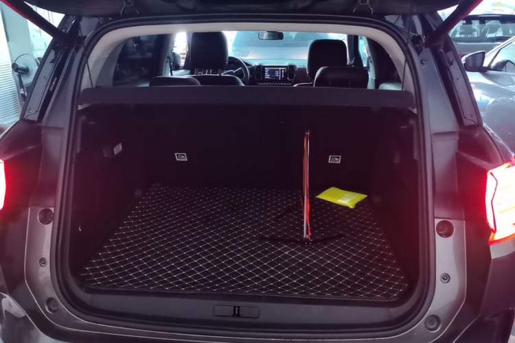 Used Citroen C5 AIRCROSS New Energy 2020 1.6T Four-Wheel Drive Plug-in Hybrid Luxury Model Trunk