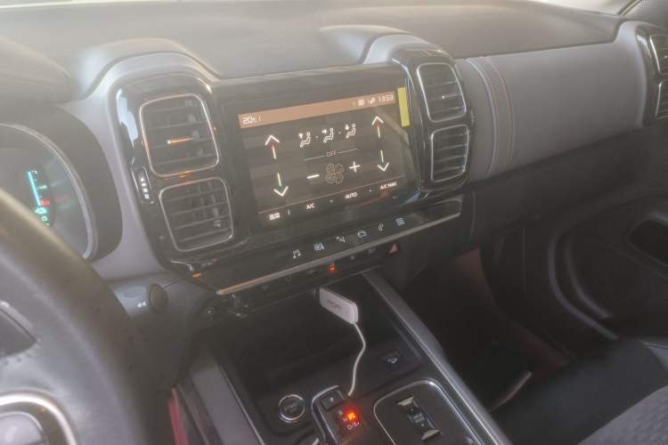 Used Citroen C5 AIRCROSS New Energy 2020 1.6T All-Wheel-Drive Plug-in Hybrid Enjoyment Version Audio And AC Panel