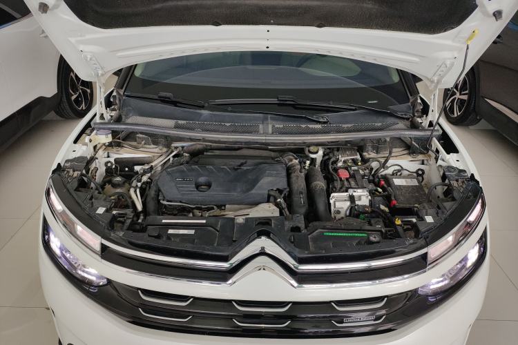Used Citroen C5 AIRCROSS New Energy 2020 1.6T All-Wheel-Drive Plug-in Hybrid Enjoyment Version Engine Bay