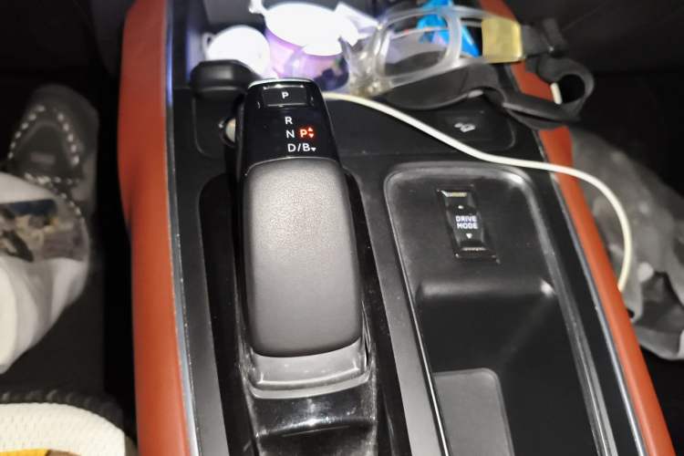 Used Citroen C5 AIRCROSS New Energy 2020 1.6T Four-Wheel Drive Plug-in Hybrid Luxury Model Gear Lever