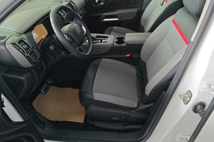 Used Citroen C5 AIRCROSS New Energy 2020 1.6T All-Wheel-Drive Plug-in Hybrid Enjoyment Version Interior 3