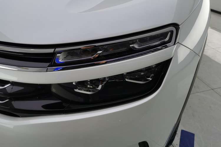Used Citroen C5 AIRCROSS New Energy 2020 1.6T All-Wheel-Drive Plug-in Hybrid Enjoyment Version Left Front Headlight