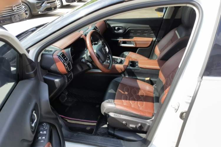 Used Citroen C5 AIRCROSS New Energy 2020 1.6T Four-Wheel Drive Plug-in Hybrid Luxury Model Left Front Seat
