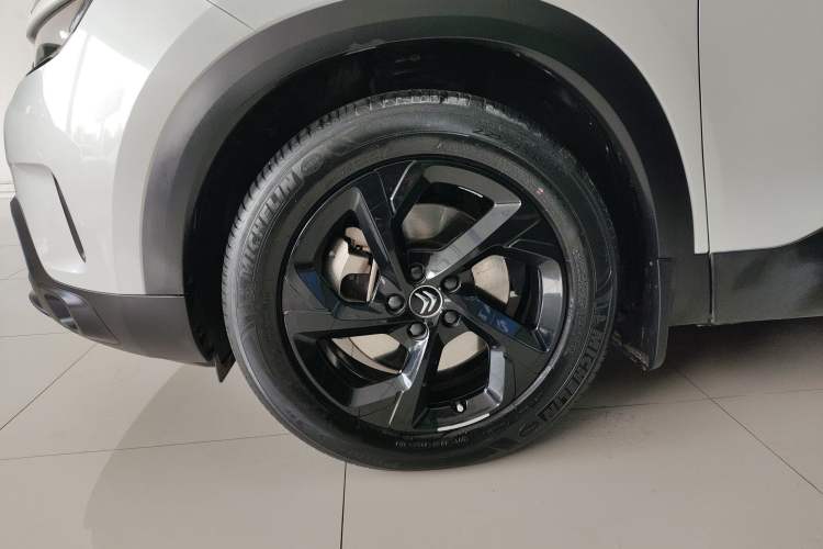 Used Citroen C5 AIRCROSS New Energy 2020 1.6T All-Wheel-Drive Plug-in Hybrid Enjoyment Version Left Front Wheel Hub