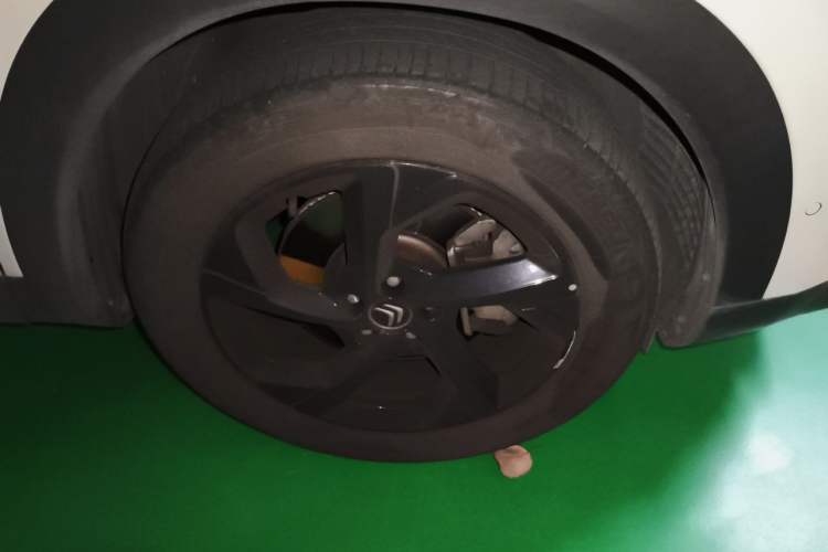 Used Citroen C5 AIRCROSS New Energy 2020 1.6T Four-Wheel Drive Plug-in Hybrid Luxury Model Right Front Wheel Hub