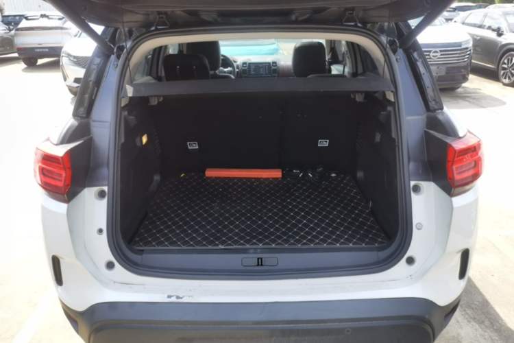 Used Citroen C5 AIRCROSS New Energy 2020 1.6T Four-Wheel Drive Plug-in Hybrid Luxury Model Trunk
