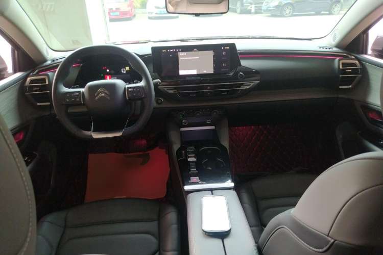 Used Citroen C5 X 2021 1.6T Impressive Edition Center Console