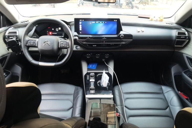 Used Citroen C5 X 2021 1.6T Impressive Edition Center Console
