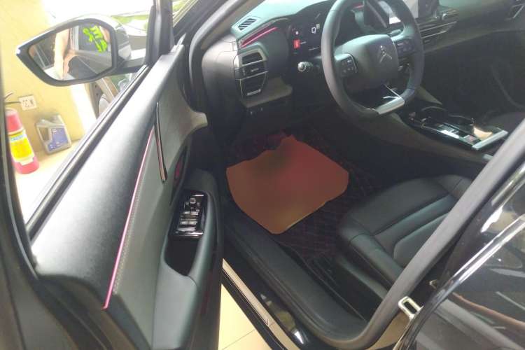 Used Citroen C5 X 2021 1.6T Impressive Edition Driver Seat
