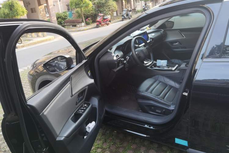 Used Citroen C5 X 2021 1.6T Impressive Edition Driver Seat
