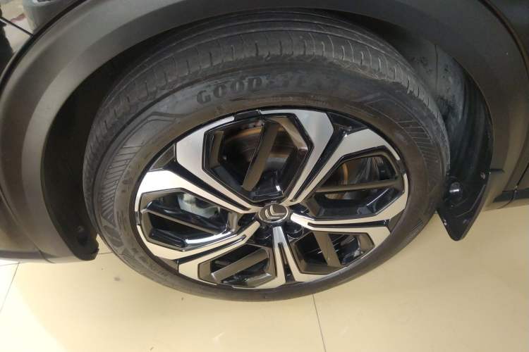Used Citroen C5 X 2021 1.6T Impressive Edition Left Front Wheel Hub